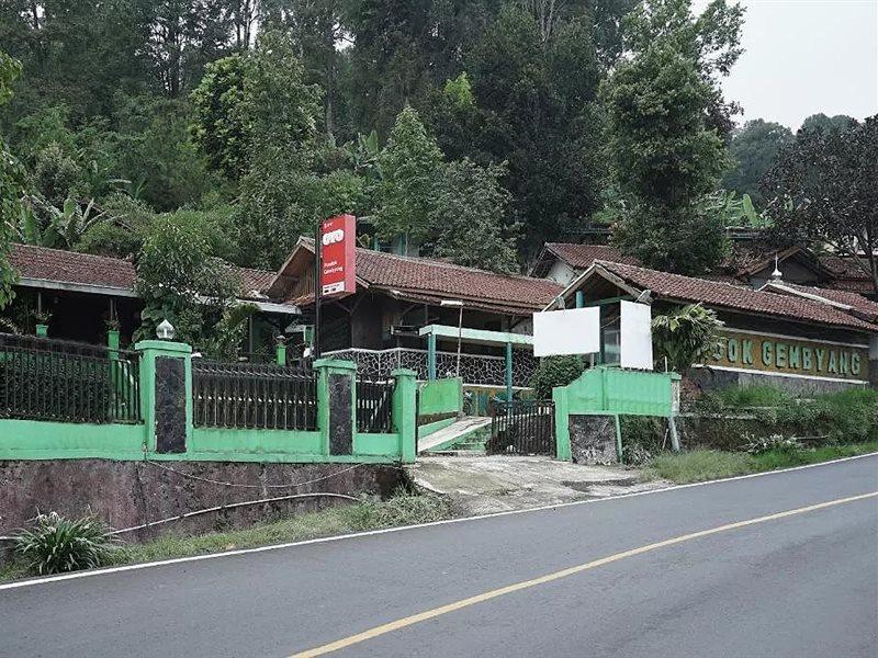 OYO 2157 Pondok Gembyang Air Panas Alam Rancabali Bagian luar foto