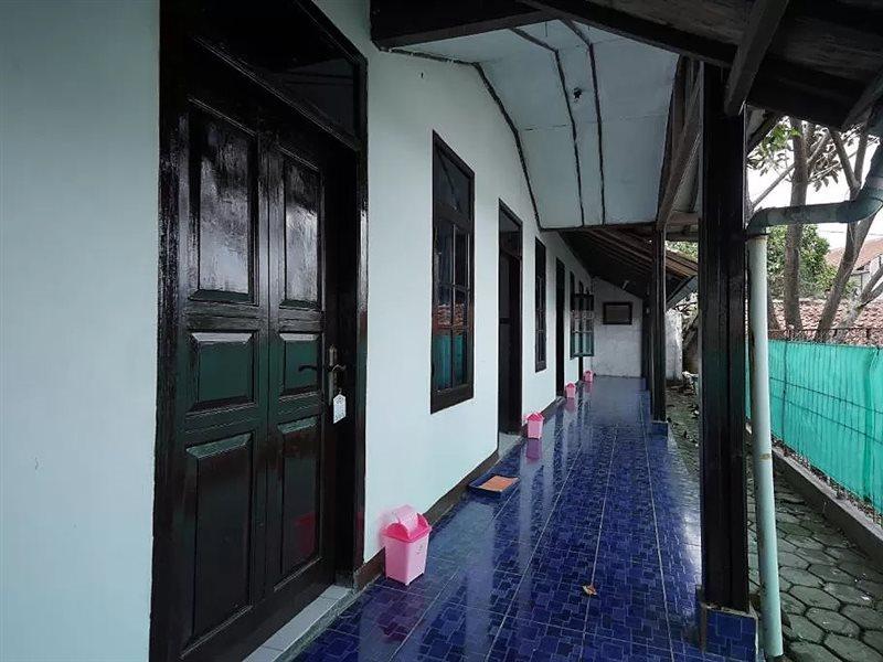 OYO 2157 Pondok Gembyang Air Panas Alam Rancabali Bagian luar foto